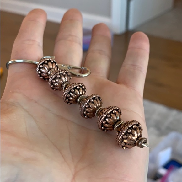 Handmade metal beaded keychain - Picture 5 of 9